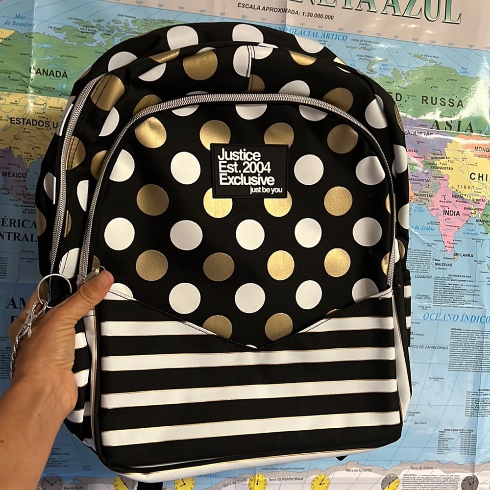 Backpack JUSTICE nova black with balls with 03 compartments! Free necessary